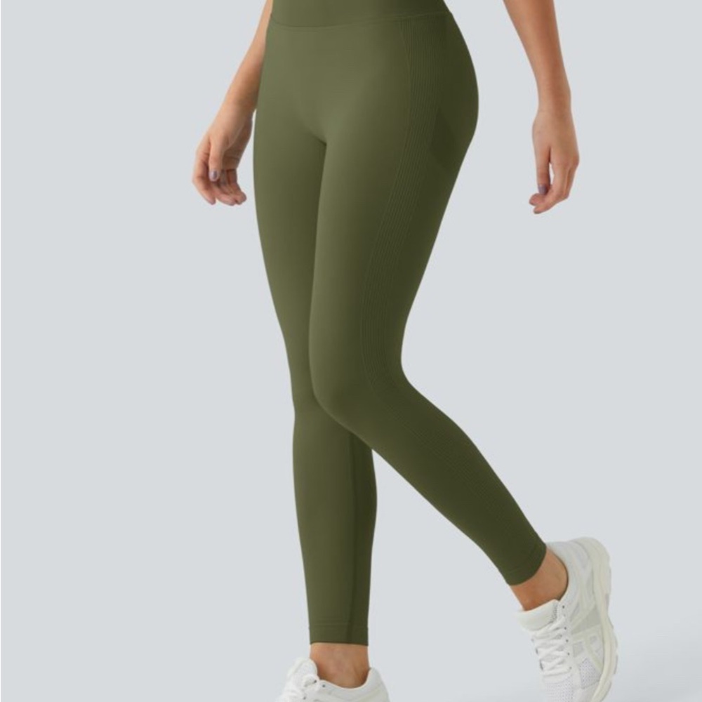 Seamless Flow High Waisted Tummy Control Butt Lifting Yoga Leggings size SMALL